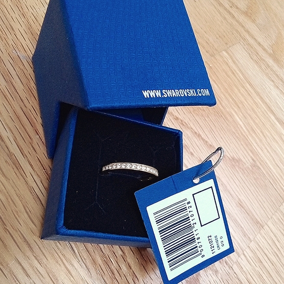 NEW! SWAROVSKI Half Circle Zirconia Band SZ 55=US 6 3/4 - Picture 2 of 7